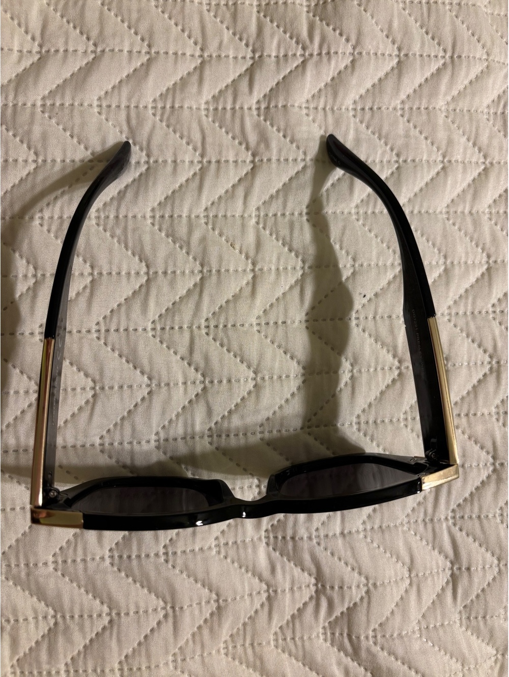Foster Grant Ladies' Fashion Black Cat Eye Sunglasses - Picture 8 of 8